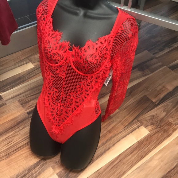 ‼️Red Lace Bodysuit - Picture 5 of 8